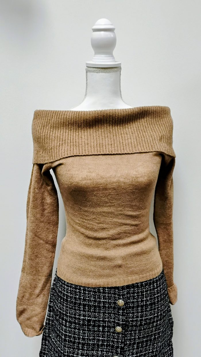 Ribbed Off-the-Shoulder Sweater - Image 3